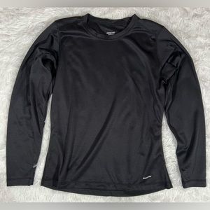Patagonia women’s Capilene Long Sleeve Crew Base Layer Shirt Black